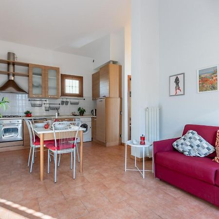 Four Shades Of Pisa Apartments Εξωτερικό φωτογραφία