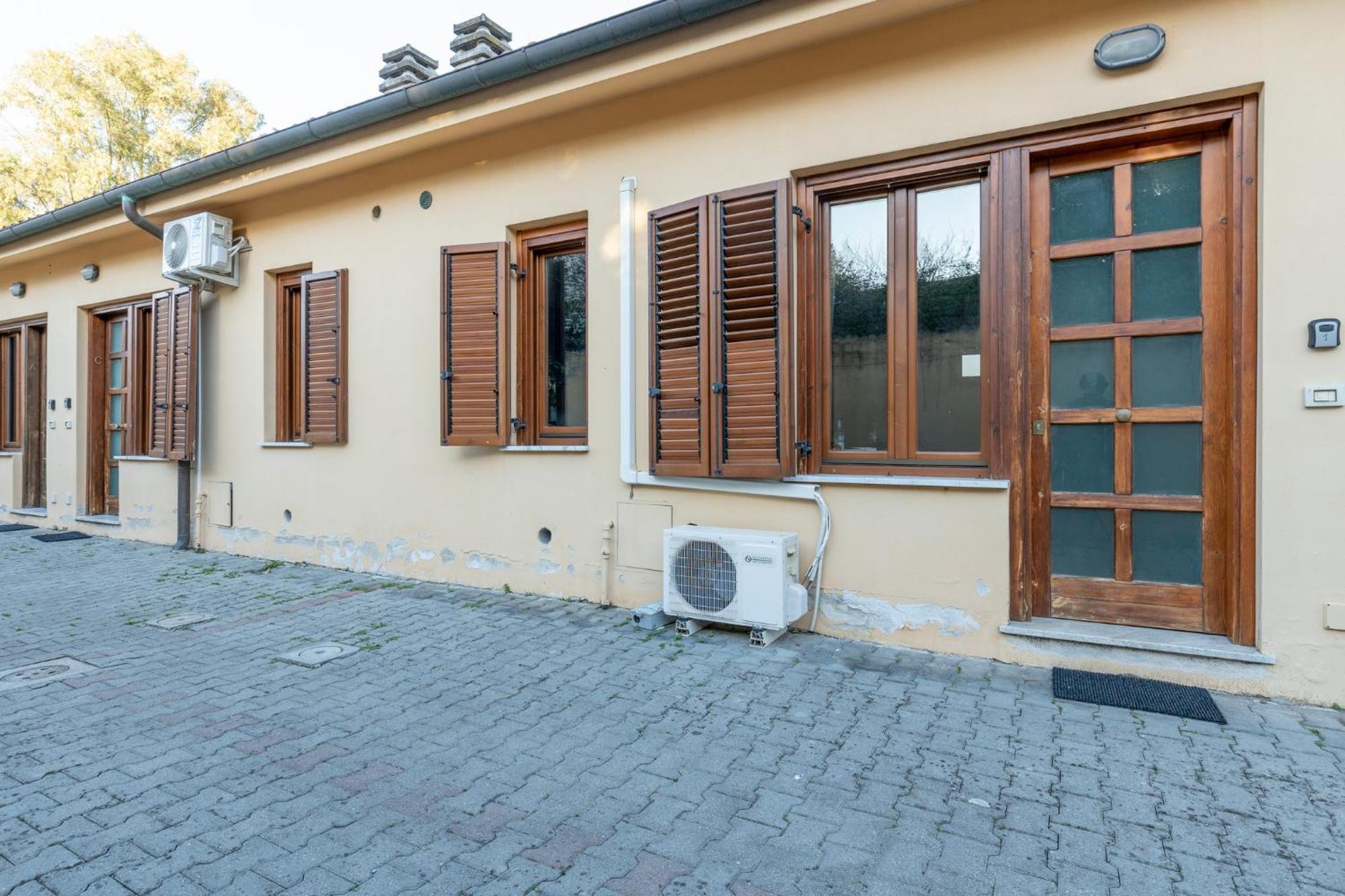 Four Shades Of Pisa Apartments Εξωτερικό φωτογραφία